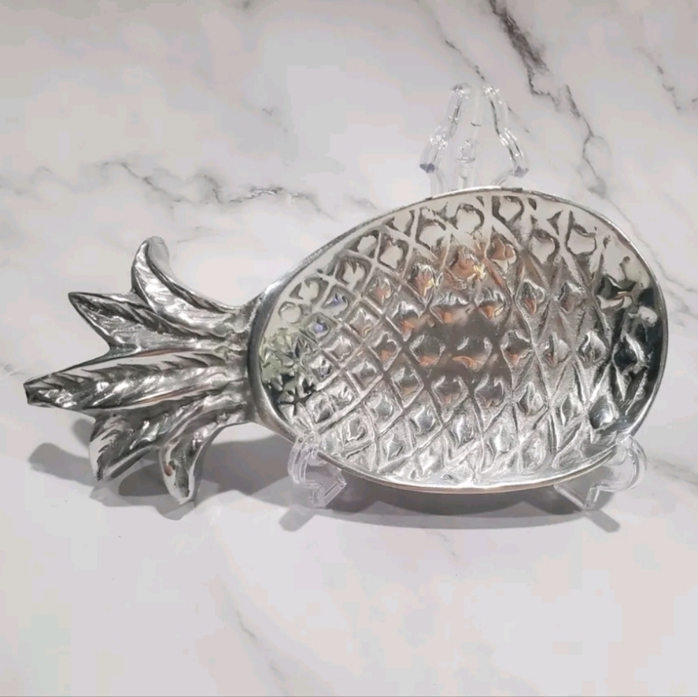 Small Heavy Metal Pineapple Trinket Tray